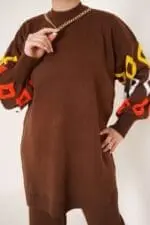 Ensemble Tricot marron à motifs géométriques - Confort au Quotidien – Image 4