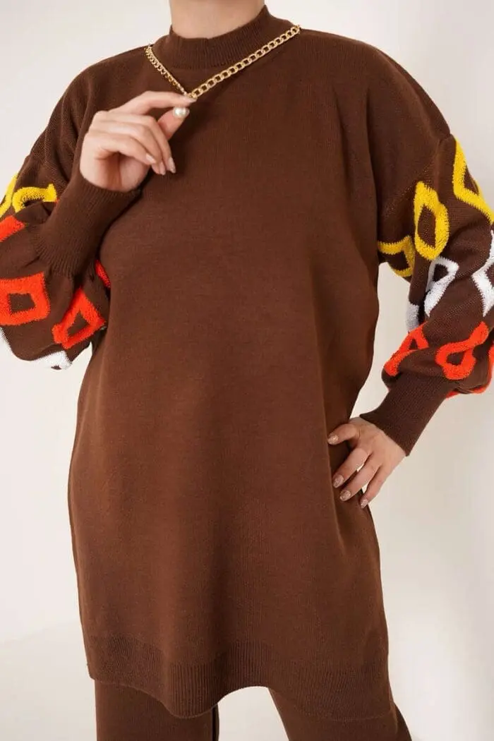 Ensemble Tricot marron à motifs géométriques - Confort au Quotidien – Image 4