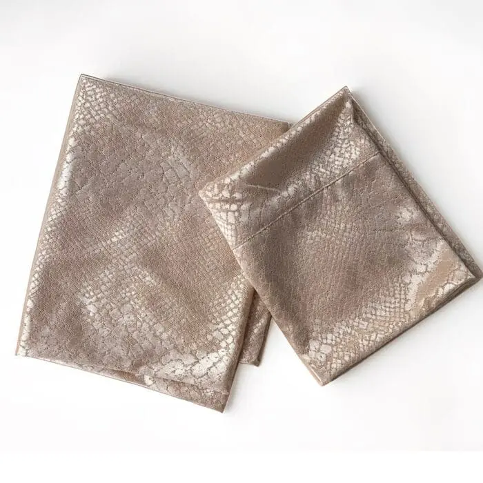 Hijab 2 Pièces en lycra nude doré avec dentelle – Modernité & Élégance – Image 2