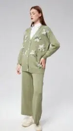 Ensemble Tricot 2 Pièces vert kaki avec Fleurs en 3D - Confort et Élégance – Image 5