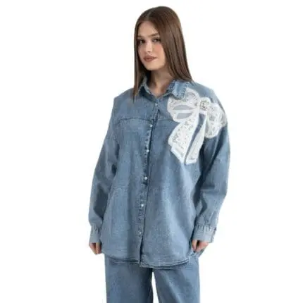 Ensemble 2 pièces en denim brodé et perlé bleu pour femme avec broderies et perles – tunique et pantalon