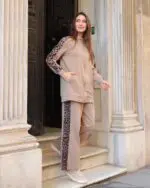 Ensemble 2 pièces en coton beige pour femme, style urbain sport chic, tissu coton-polyester, confortable et élégant pour une tenue pudique et moderne. fabriqué en Turquie.