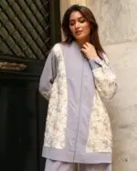 Ensemble 2 pièces en crêpe gris brodé – Chic & léger pour l’Eté – Image 2