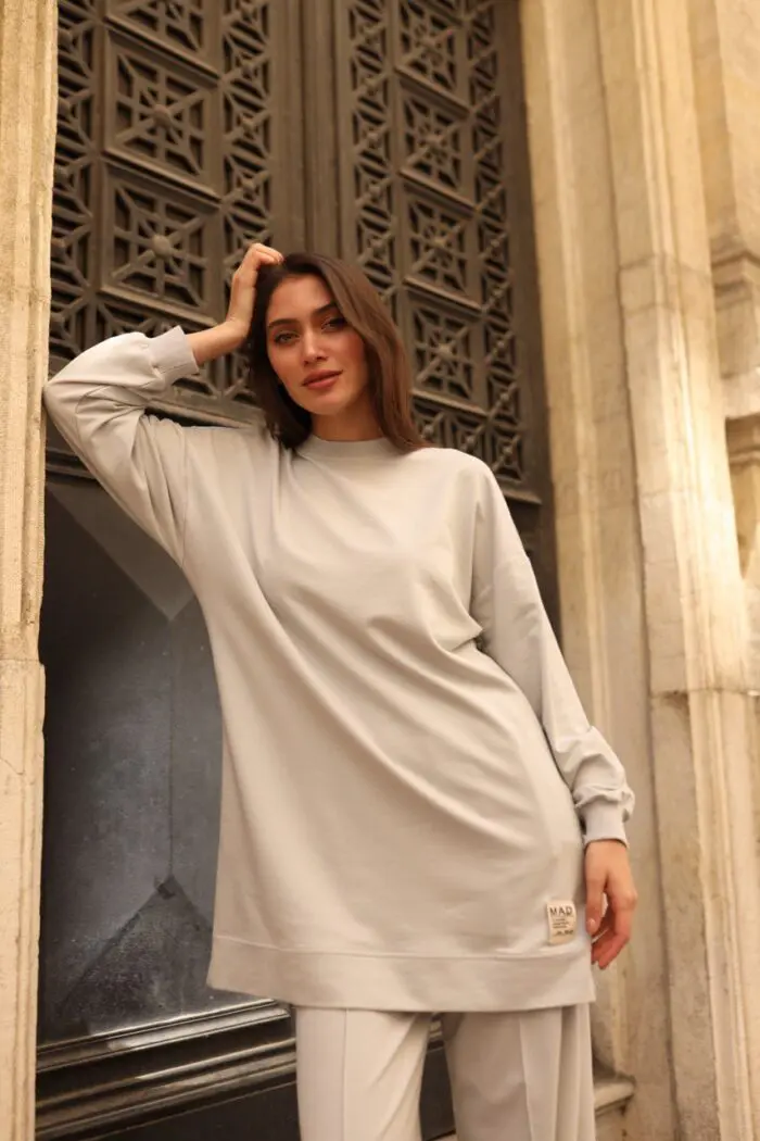 Ensemble 2 pièces en coton gris clair – Look épuré et confort – Image 5