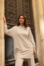 Ensemble 2 pièces en coton gris clair – Look épuré et confort – Image 6
