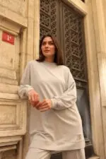 Ensemble 2 pièces en coton gris clair – Look épuré et confort – Image 7