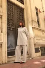 Ensemble 2 pièces en coton gris clair – Look épuré et confort – Image 8