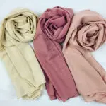 Hijab en crêpe, de Belle et Voilée.