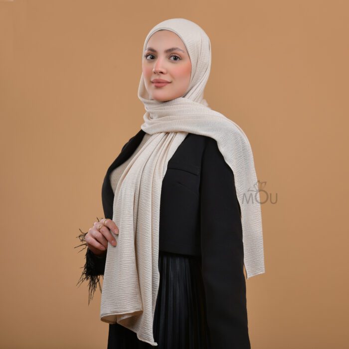 Hijab Pratique effet Cachemire – Beige doré (sélection MouStyles) – Image 3