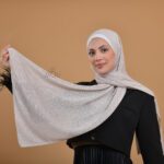 hijab pratique effet cachemire beige doré prêt à enfiler