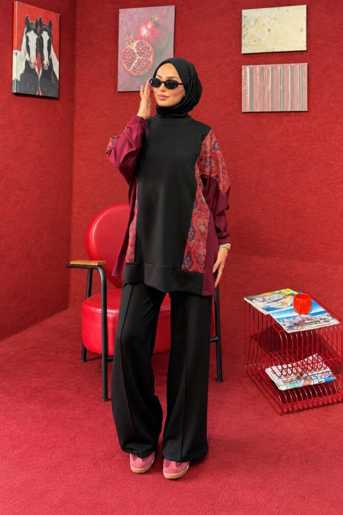 Ensemble noir et bordeaux avec tunique longue à motifs cachemire et pantalon large