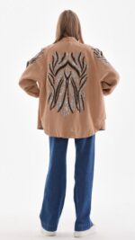 Cardigan long brodé brun-beige – Léger et élégant pour le Printemps-Été – Image 2