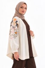 Cardigan long beige clair brodé – Fleurs – Image 2