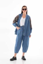 Cardigan long en denim bleu brodé – Reflet d'Azur – Collection Harmonie – Image 3