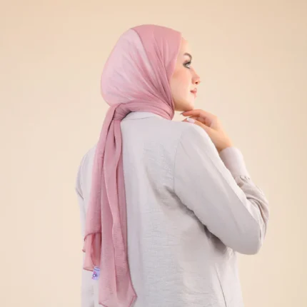 Hijab rose effet Cachemire léger et fluide, légèrement transparent
