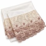 Tenue de prière femme sans manches à dentelle dorée et bronze – Élégance syrienne – Image 2